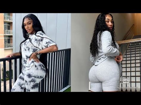 Jania Meshell showed off her big butt on the livestream and shared her secret to do that 